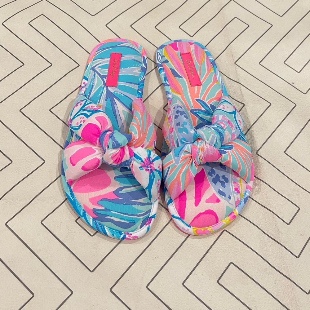 New Lilly Pulitzer Colorful Slippers